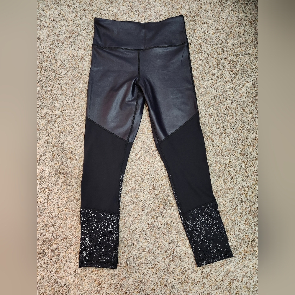 Zyia Light N Tight 24" faux leather legging, size 6-8